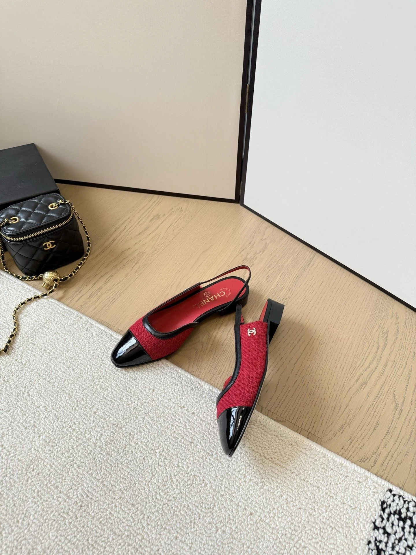 Chanel Sandals Compact 17989