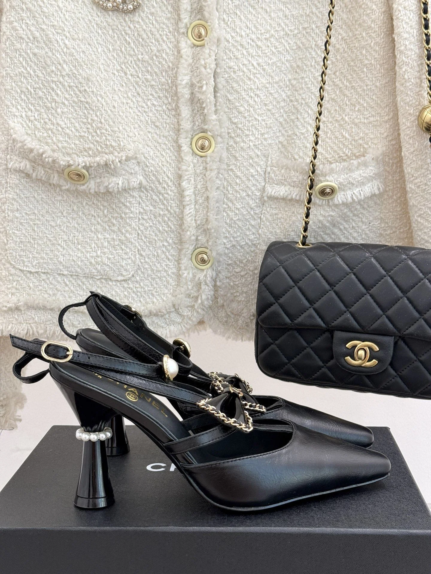 GoodFit Chanel Sandals 17990