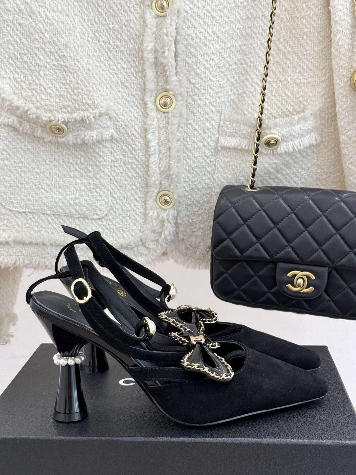 Comfortable Chanel Sandals 17986
