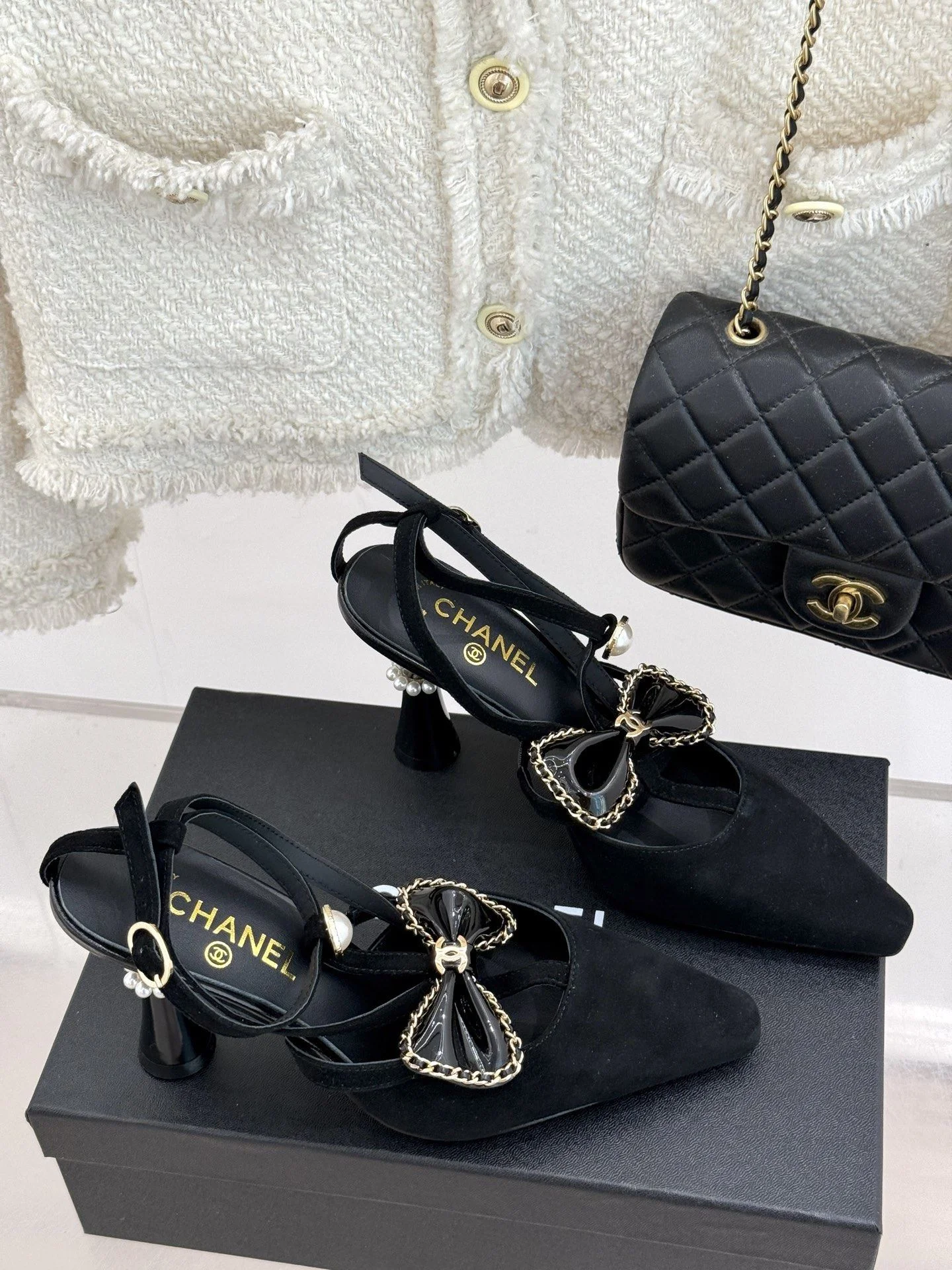 Comfortable Chanel Sandals 17986