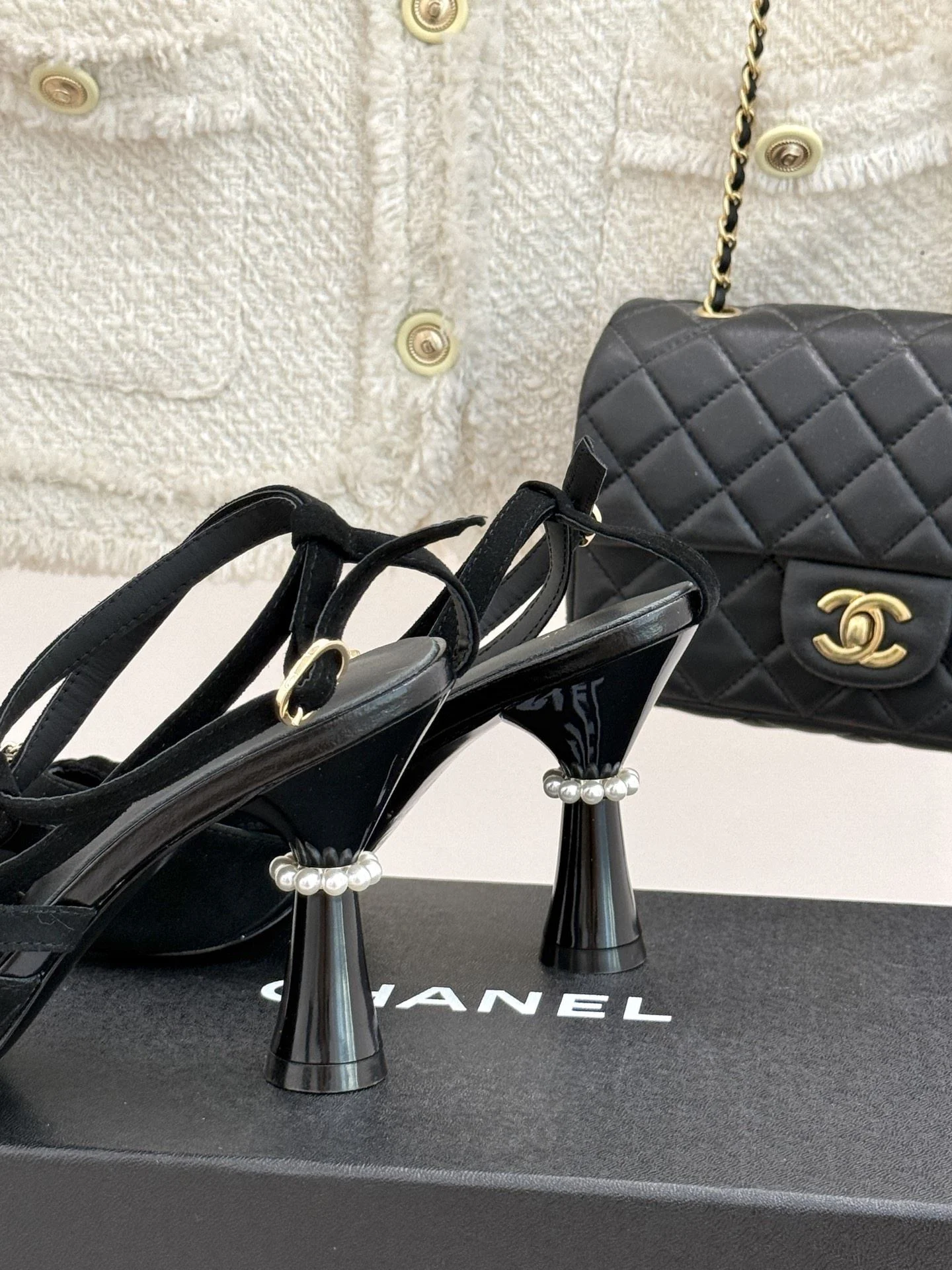 Comfortable Chanel Sandals 17986