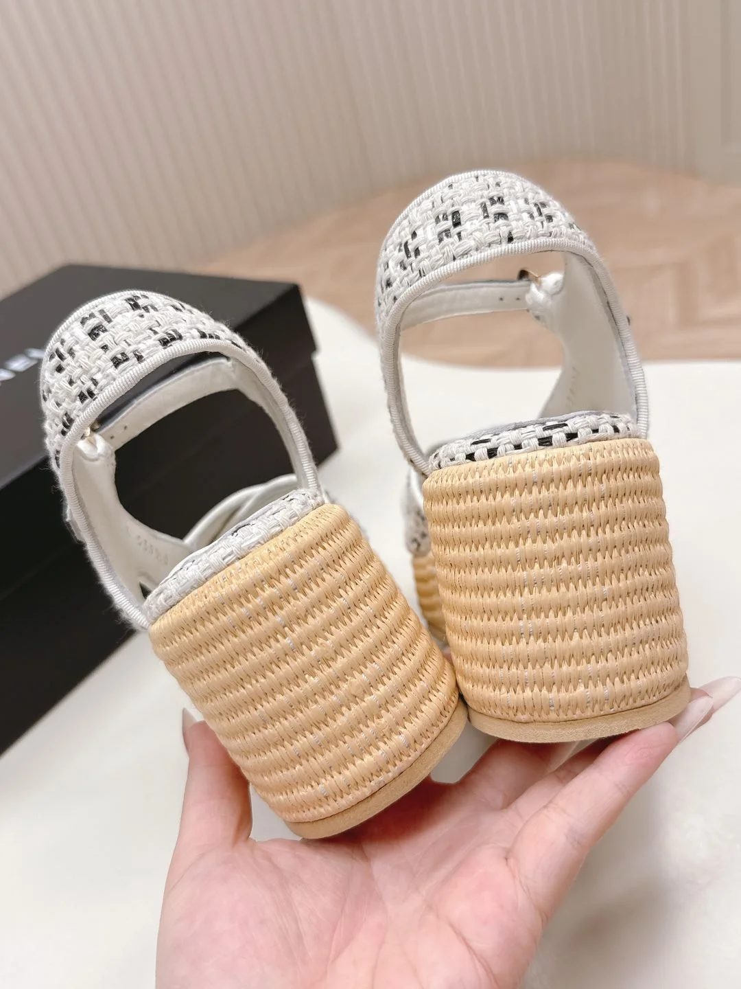 Refined Chanel Sandals 17998