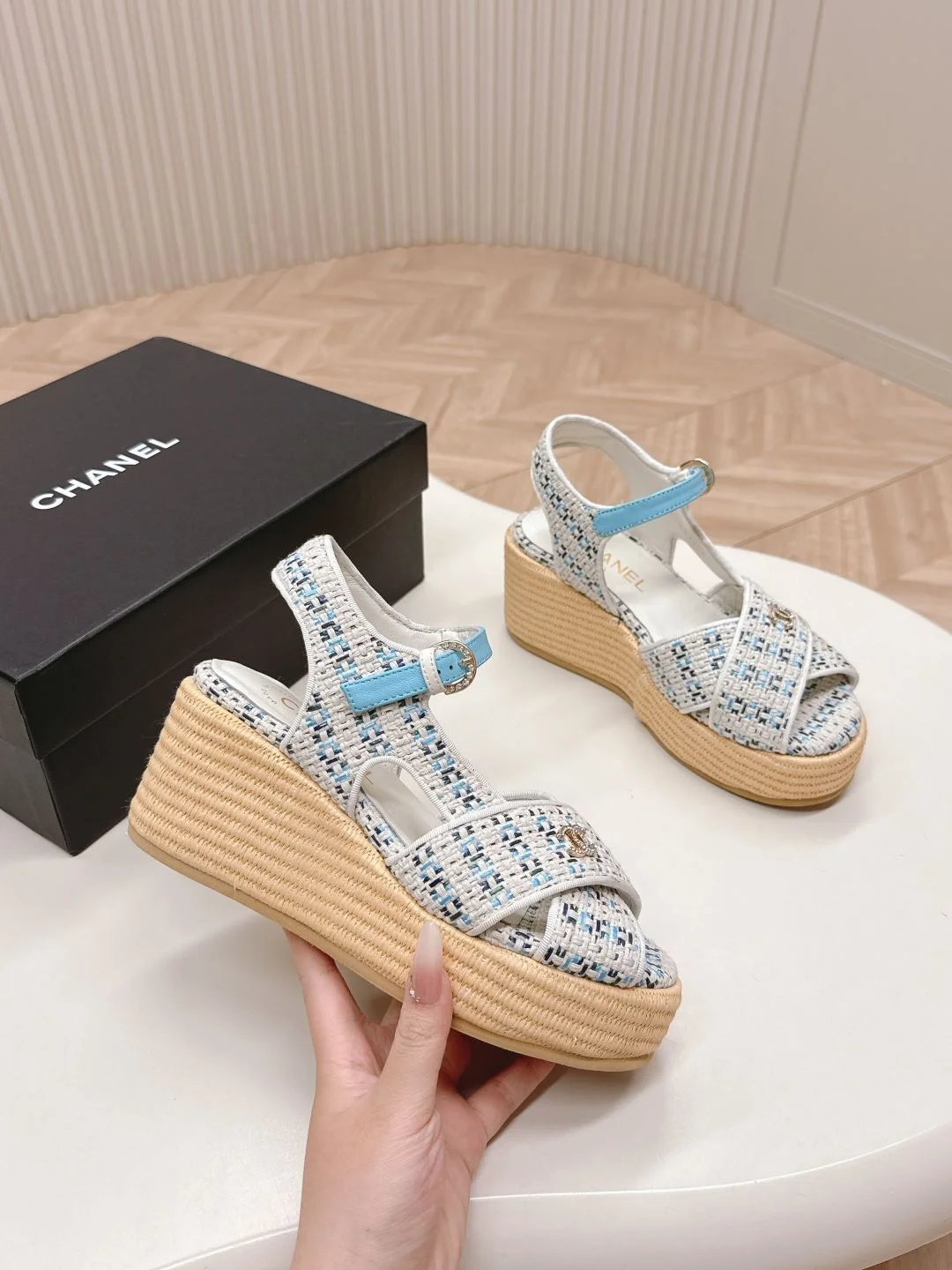 Trendsetting Chanel Sandals 17988