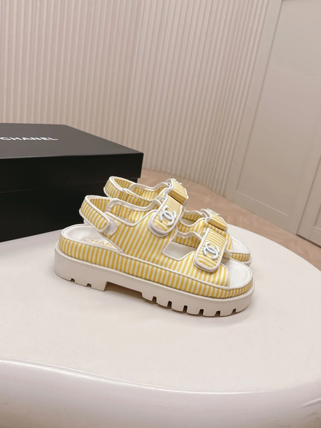 Chanel Sandals Modern 18042