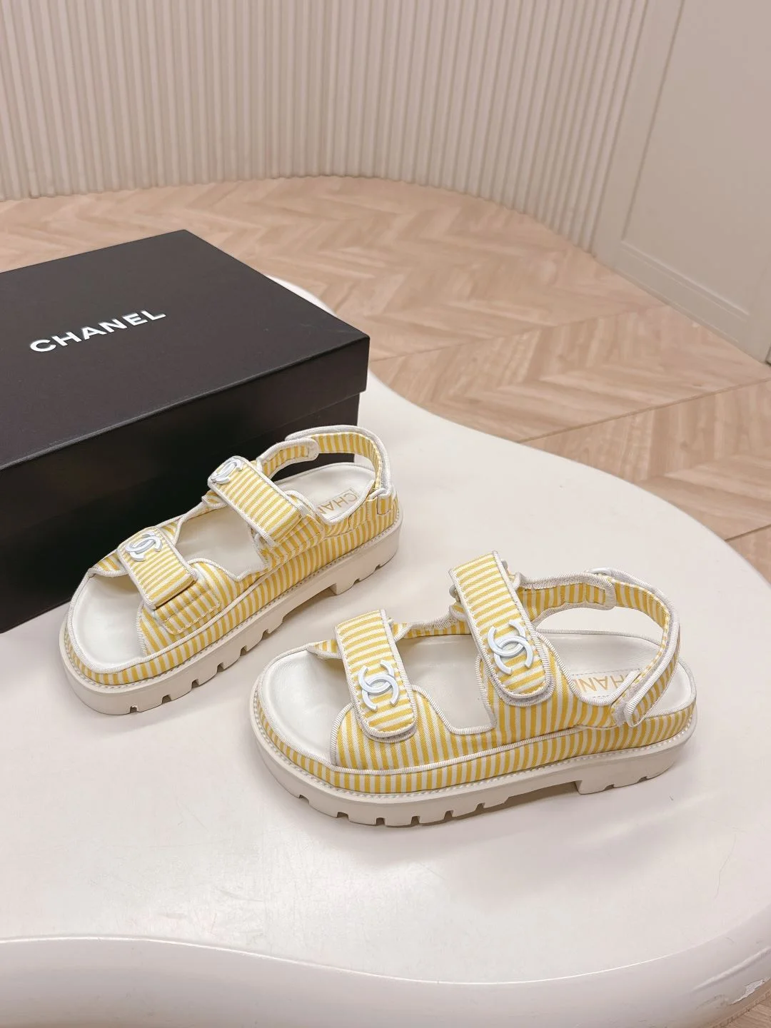 Chanel Sandals Modern 18042