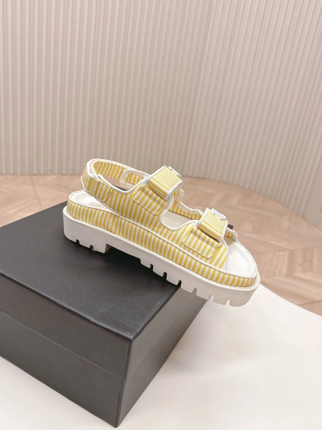 Chanel Sandals Modern 18042