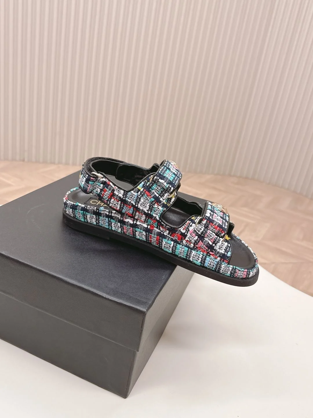 FastDry Chanel Sandals 17977