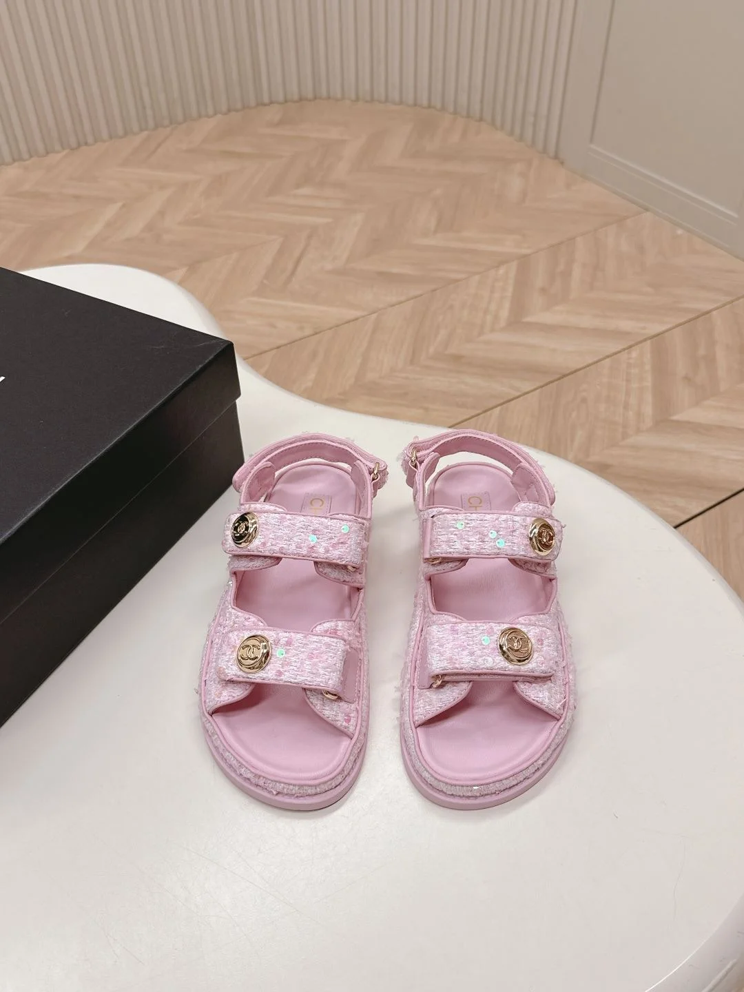 WellDesigned Chanel Sandals 17976