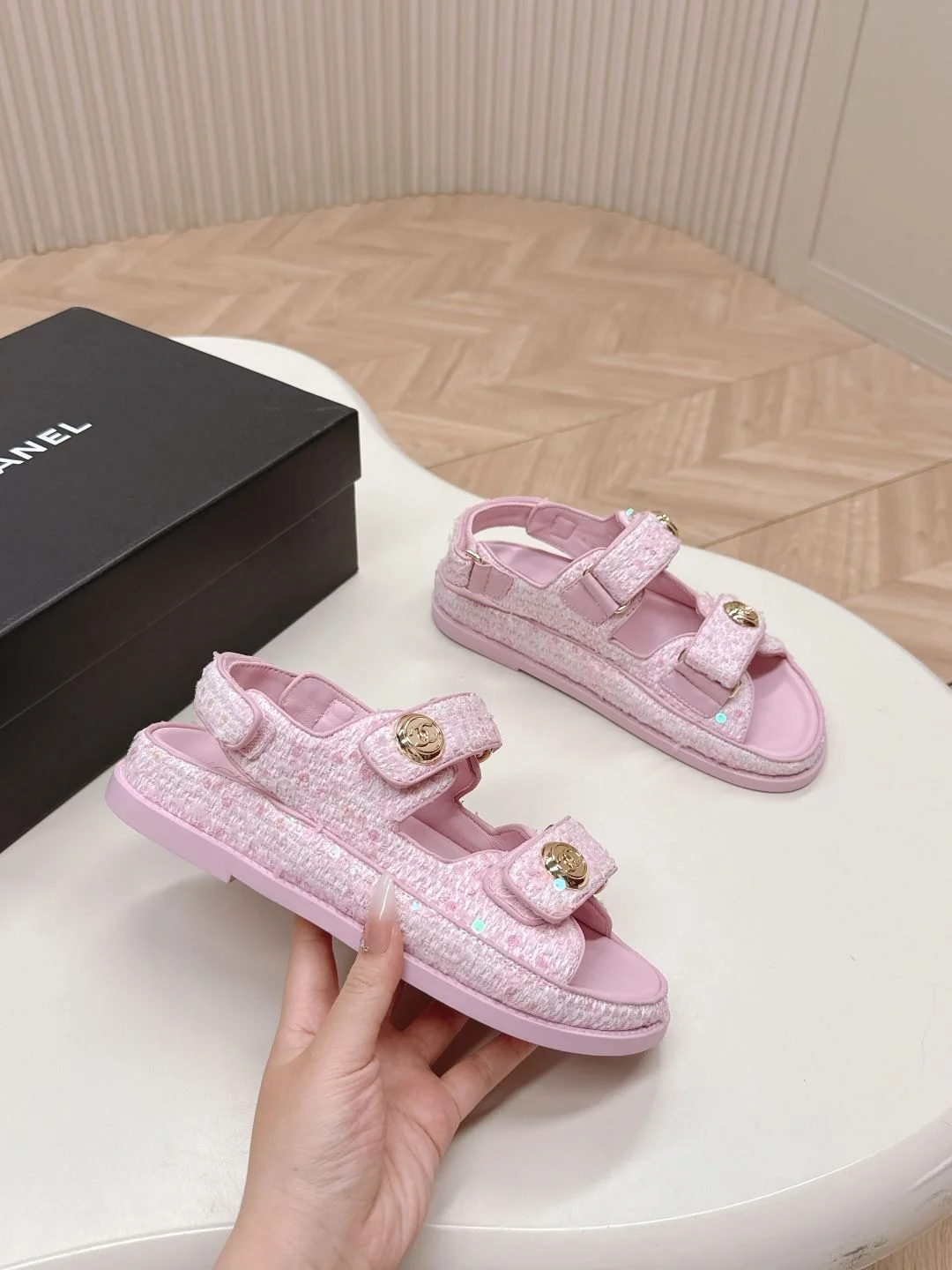 WellDesigned Chanel Sandals 17976