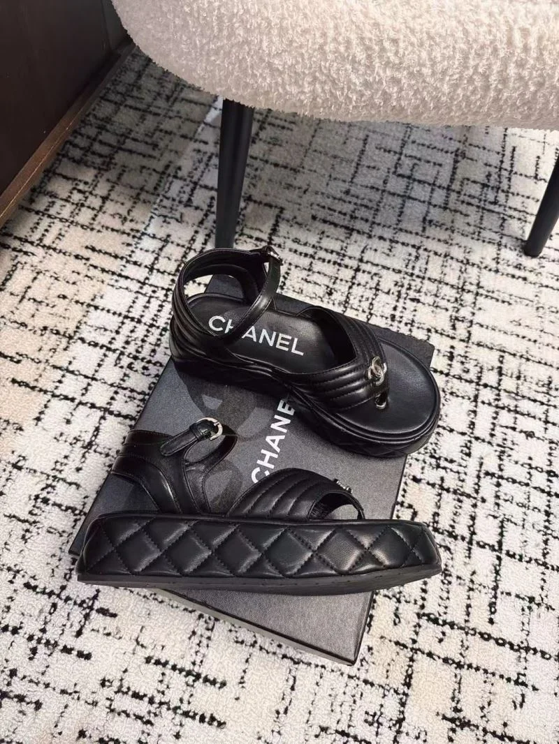 Trendsetting Chanel Sandals 17960