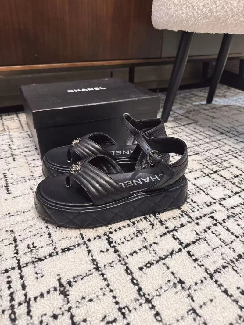 Trendsetting Chanel Sandals 17960