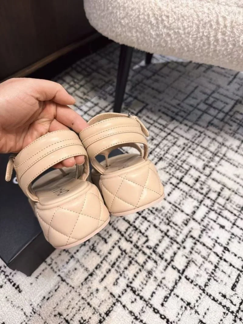 Cozy Chanel Sandals 18022