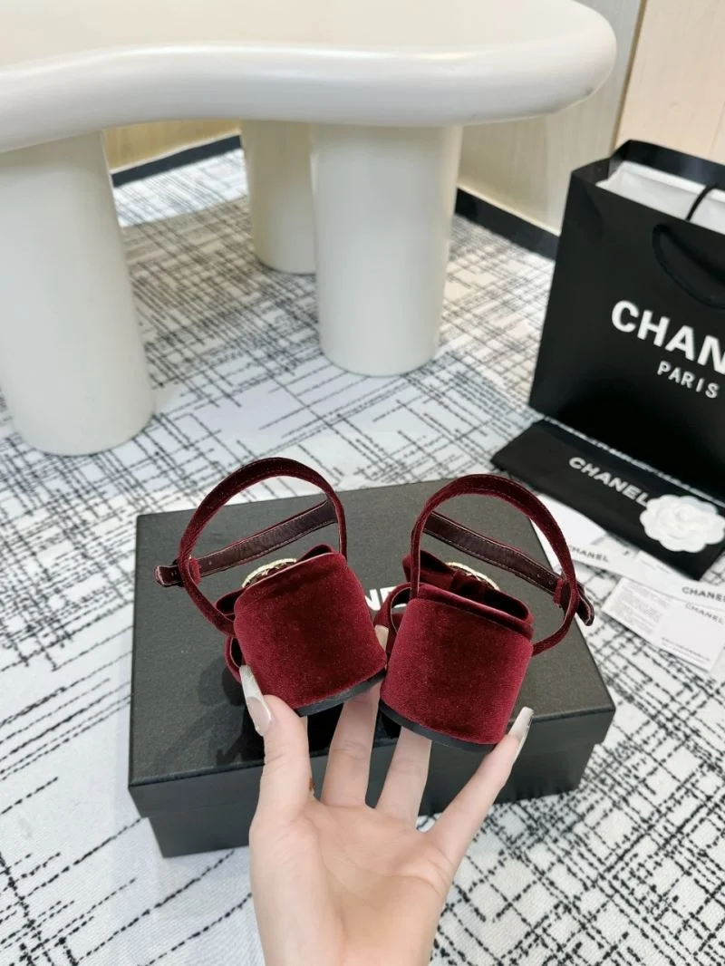 Resilient Chanel Sandals 17917