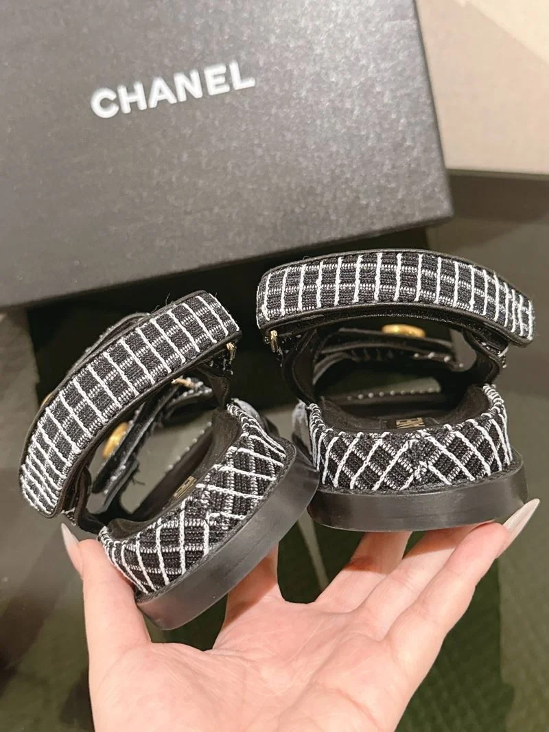 Original Chanel Sandals 17916