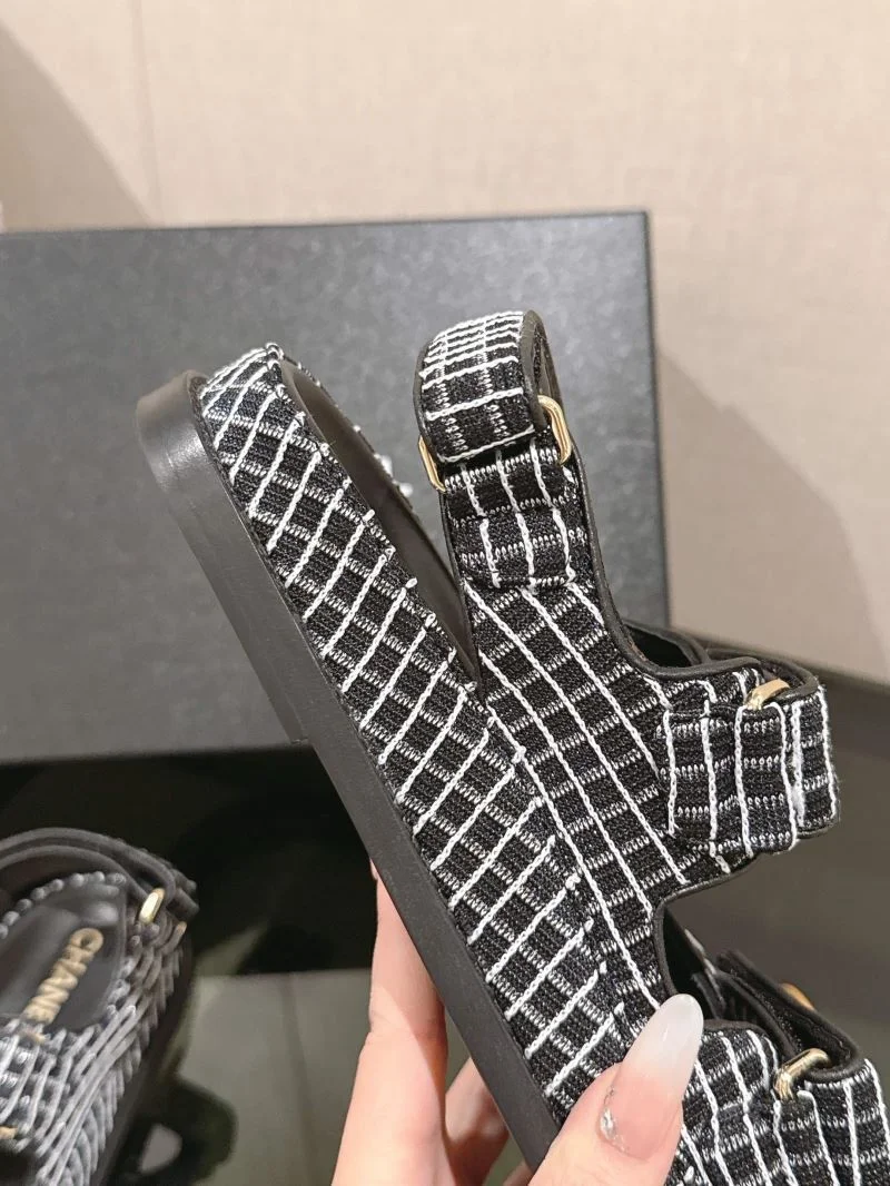 Original Chanel Sandals 17916