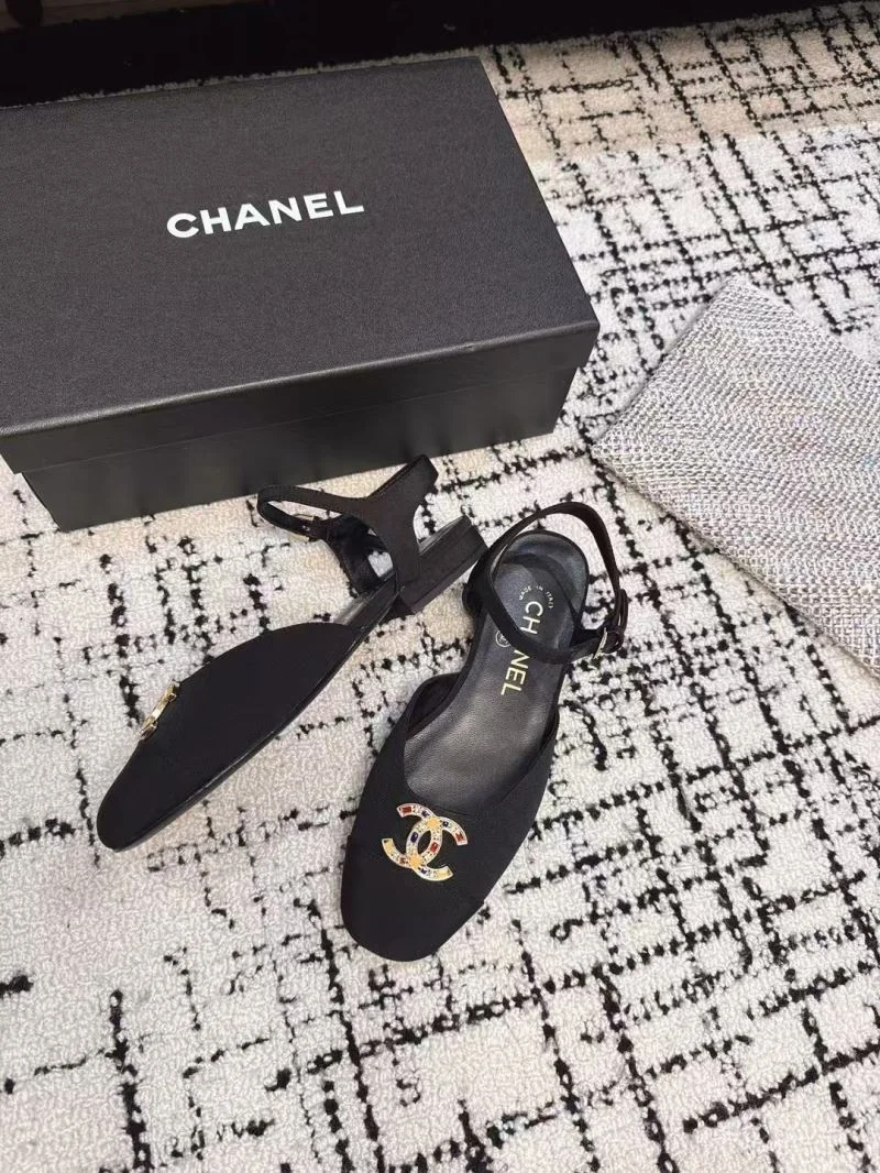 UrbanChic Chanel Sandals 17913