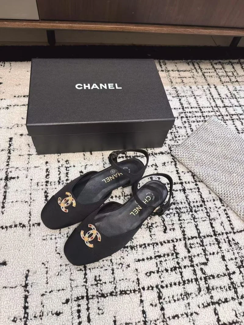 UrbanChic Chanel Sandals 17913