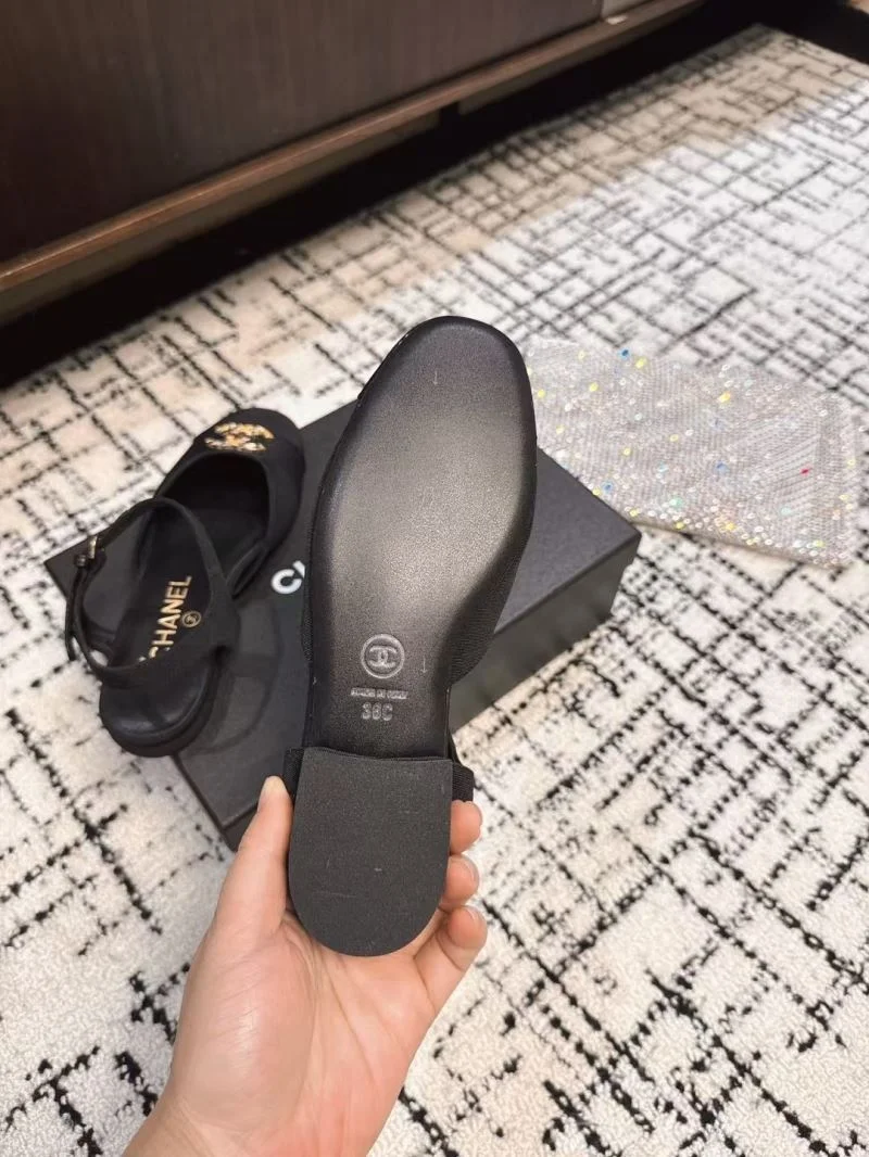 UrbanChic Chanel Sandals 17913