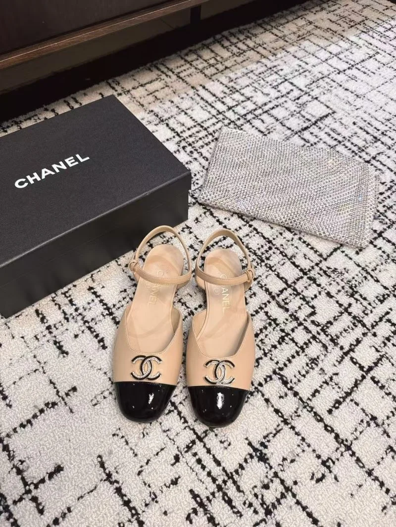 Chanel Sandals Elegant 17891