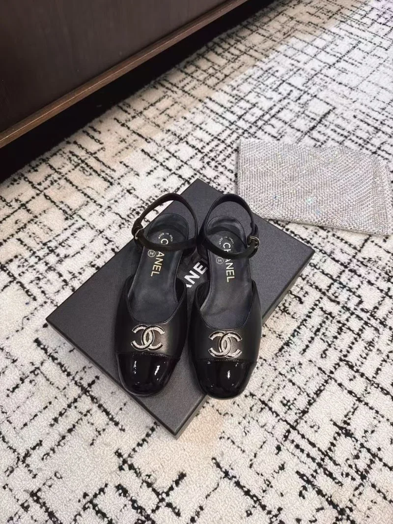 Chanel Sandals Effortless 17928