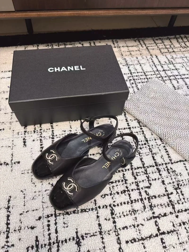 Chanel Sandals Effortless 17928