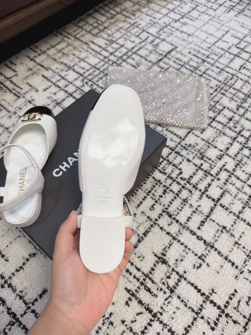 Chanel Sandals WaterResistant 17896