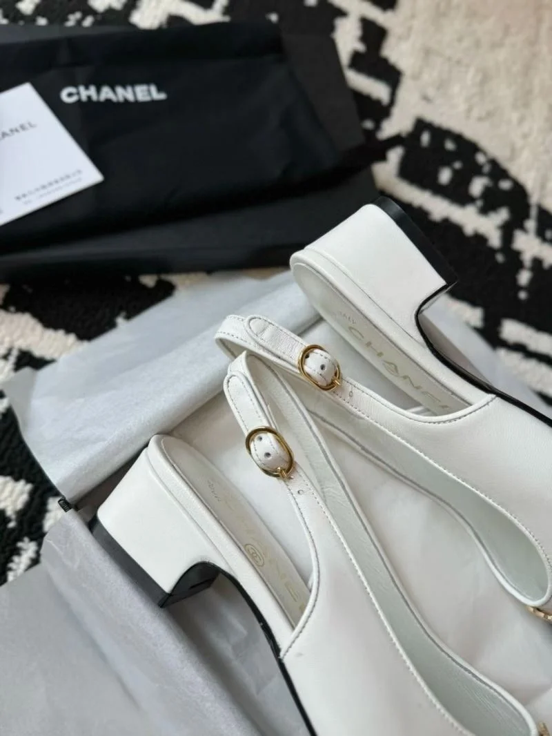 QuickDry Chanel Sandals 17907