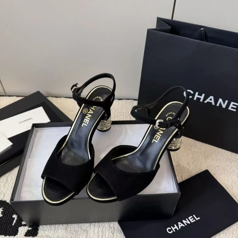 Unique Chanel Sandals 17878