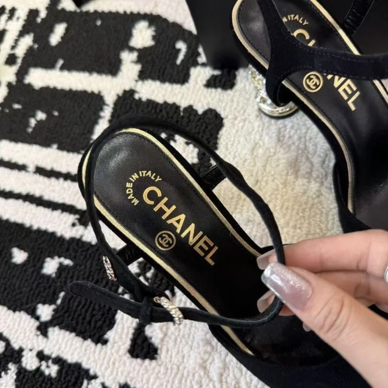 Unique Chanel Sandals 17878