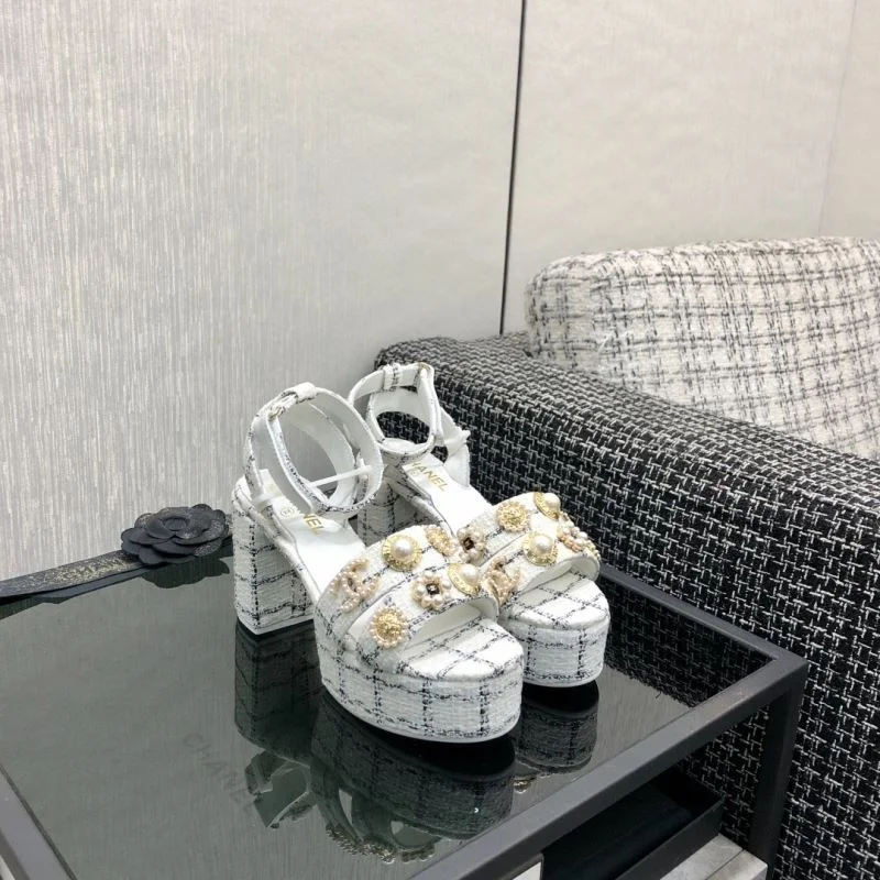Chic Chanel Sandals 17838