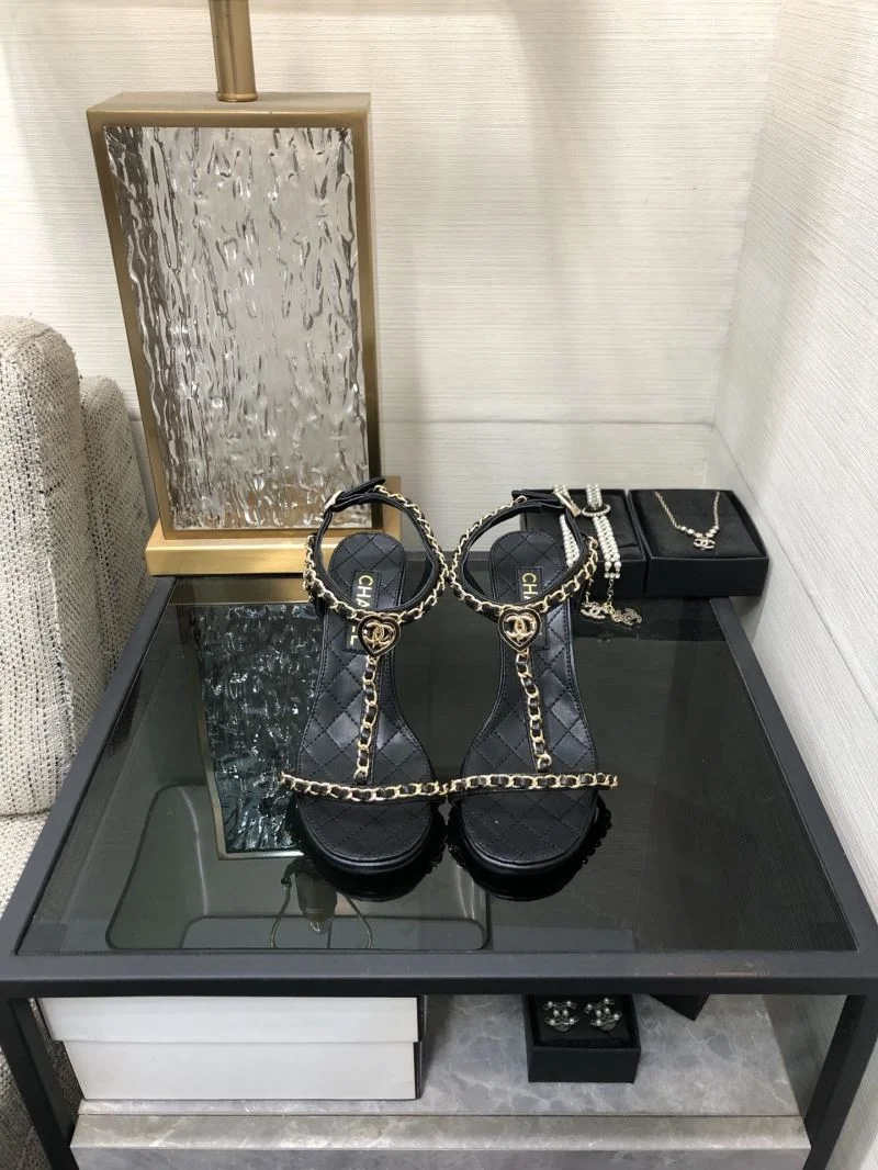 WellDesigned Chanel Sandals 17806
