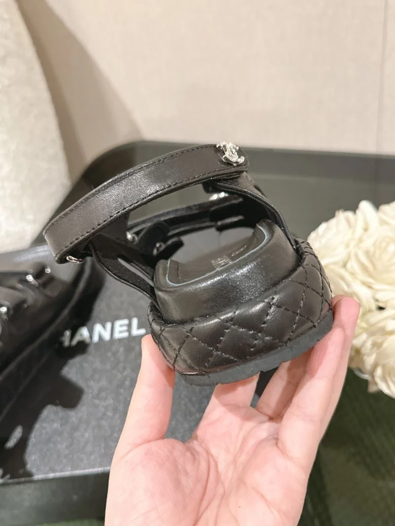 Durable Chanel Sandals 17808