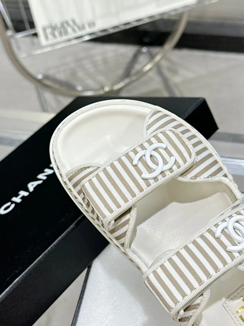 Classic Chanel Sandals 17850