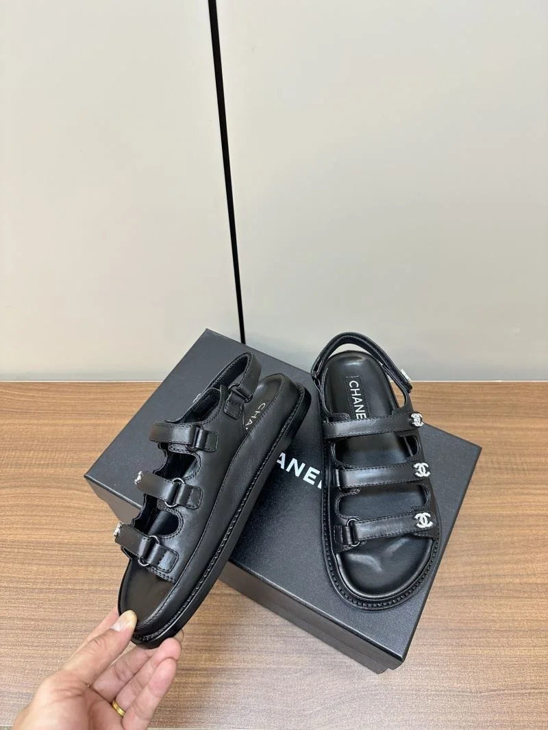 Bold Chanel Sandals 17768