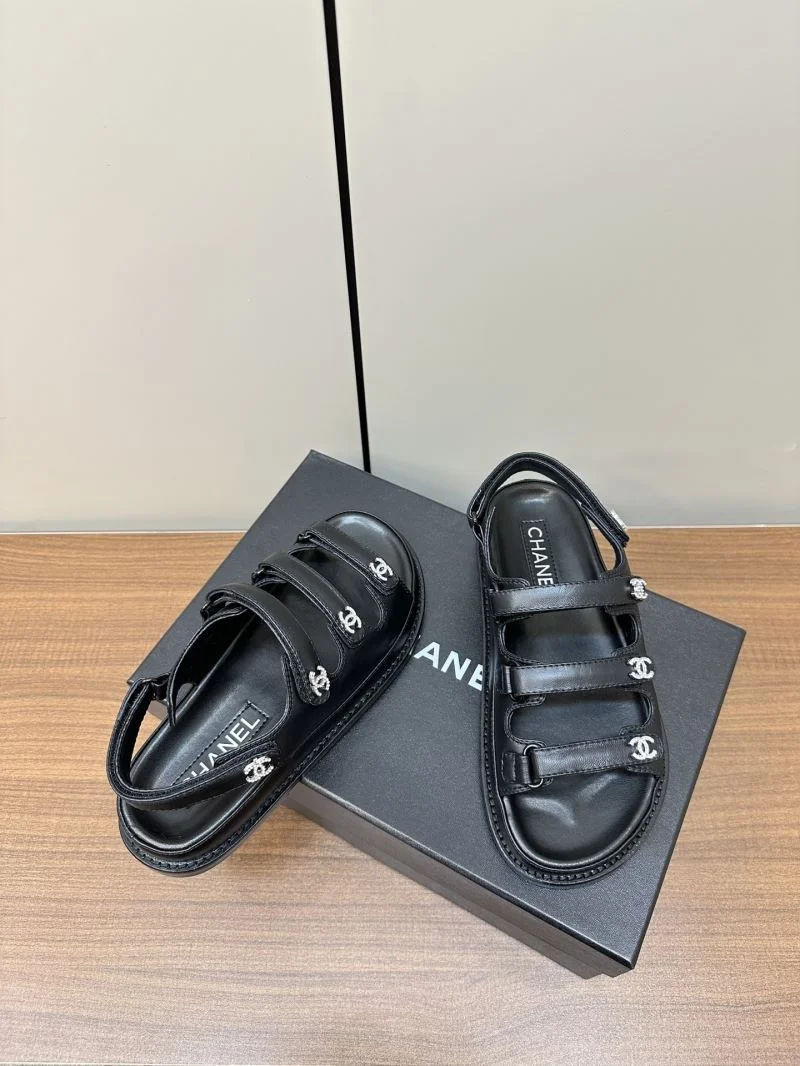 Bold Chanel Sandals 17768