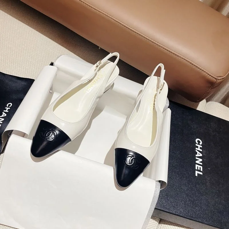 Fashionable Chanel Sandals 17754