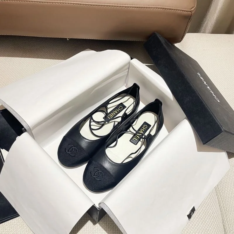 Chanel Sandals UrbanChic 17753