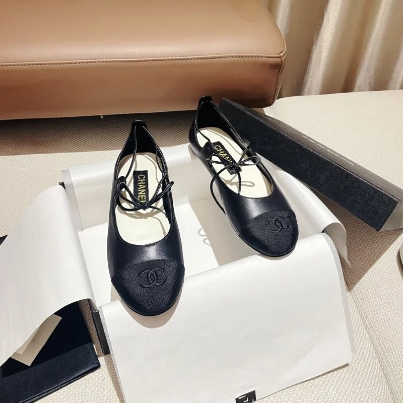 Chanel Sandals UrbanChic 17753