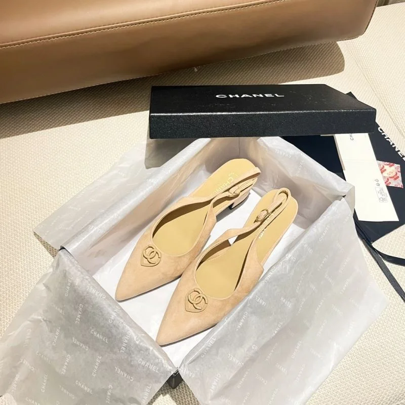 Lightweight Chanel Sandals 17804