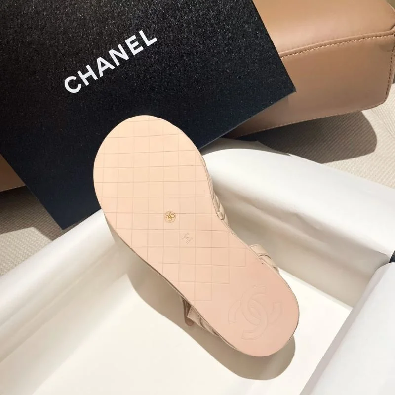 NewStyle Chanel Sandals 17740
