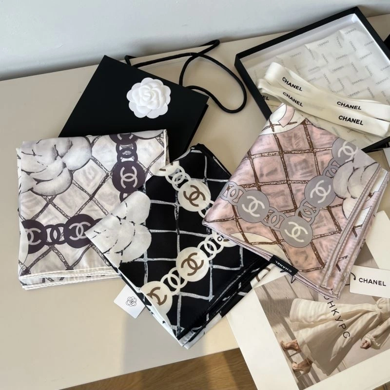 Chanel Scarf UrbanChic 270848