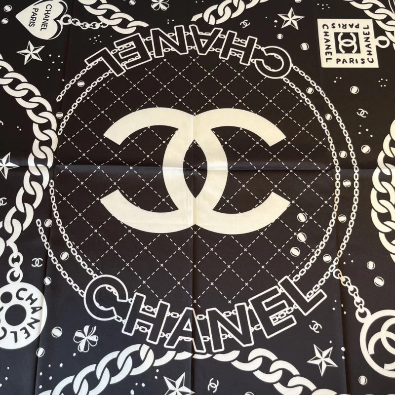 Lightweight Chanel Scarf 270839