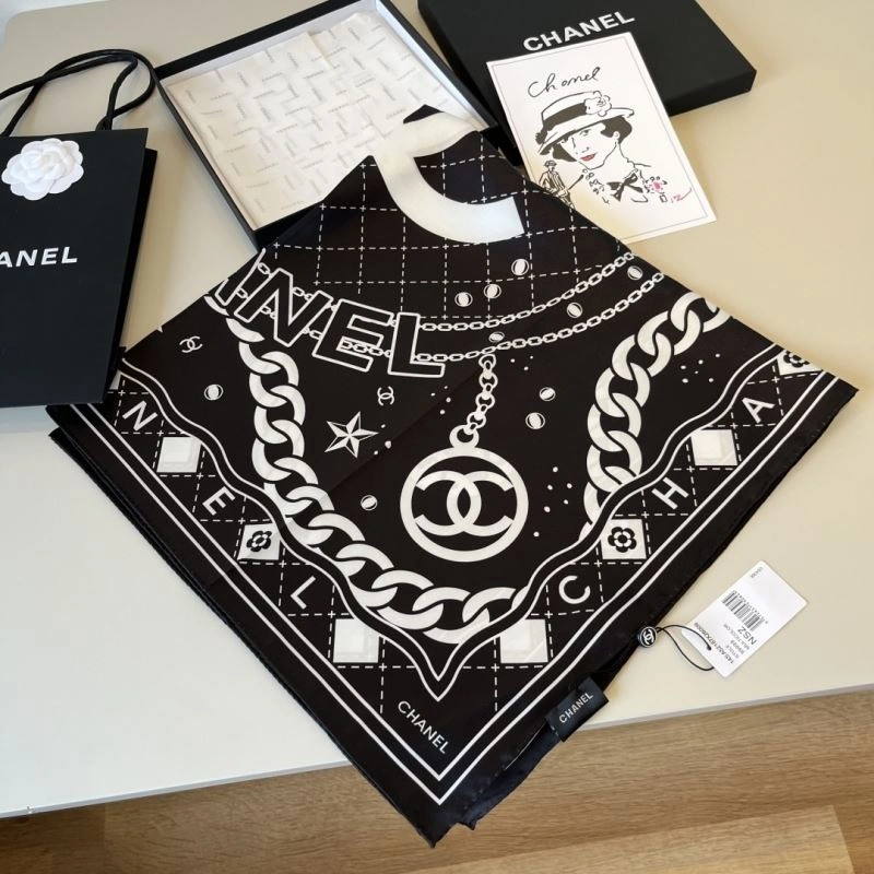Lightweight Chanel Scarf 270839