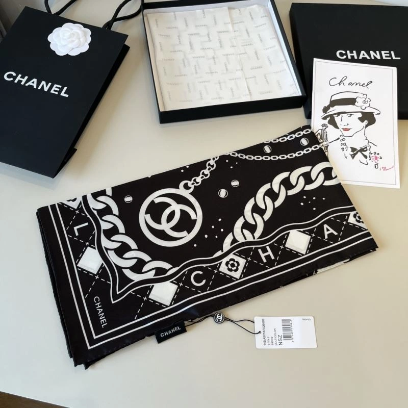 Lightweight Chanel Scarf 270839