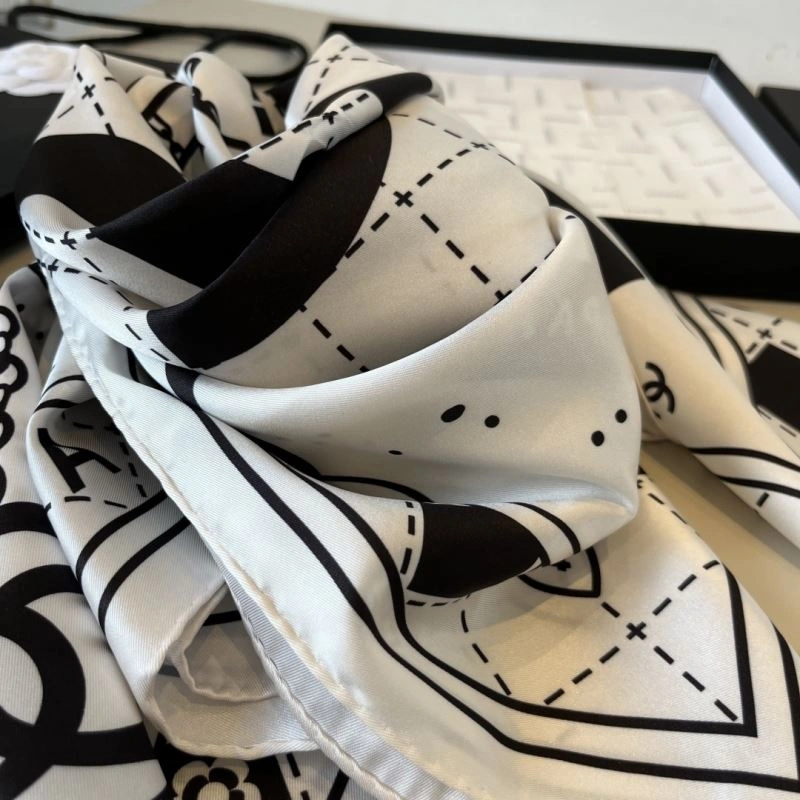 ModernLook Chanel Scarf 270817