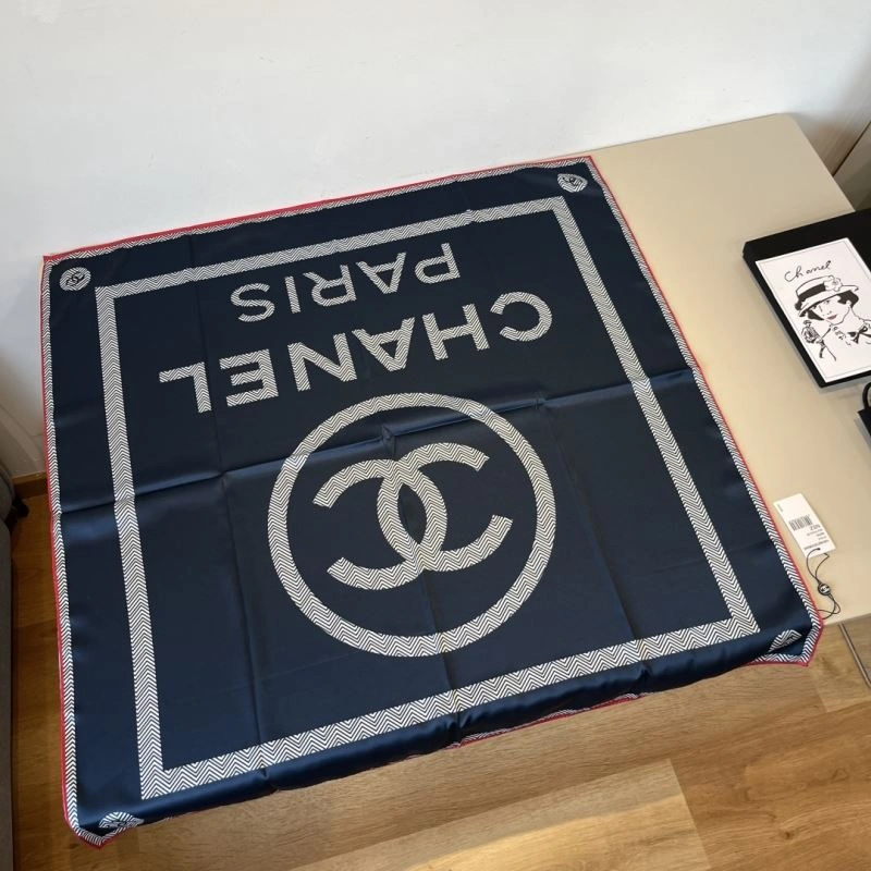 Versatile Chanel Scarf 270814
