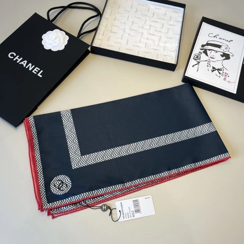 Versatile Chanel Scarf 270814