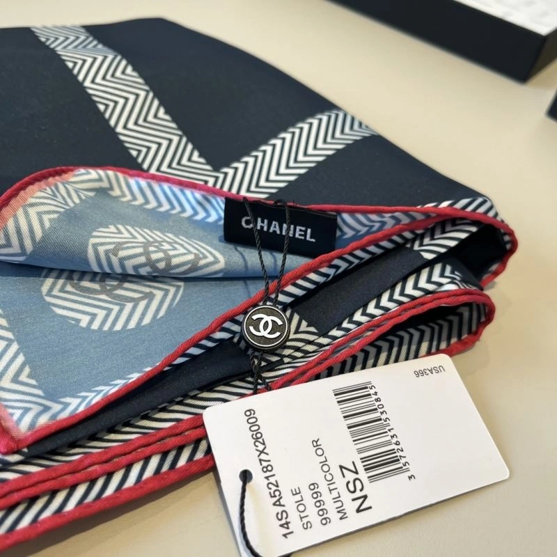 Versatile Chanel Scarf 270814