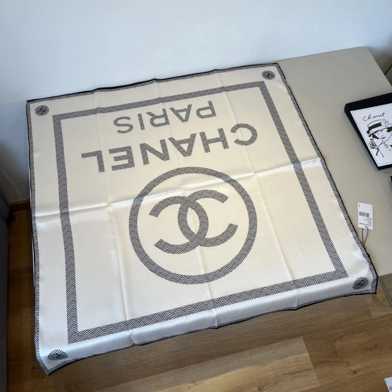 Practical Chanel Scarf 270813