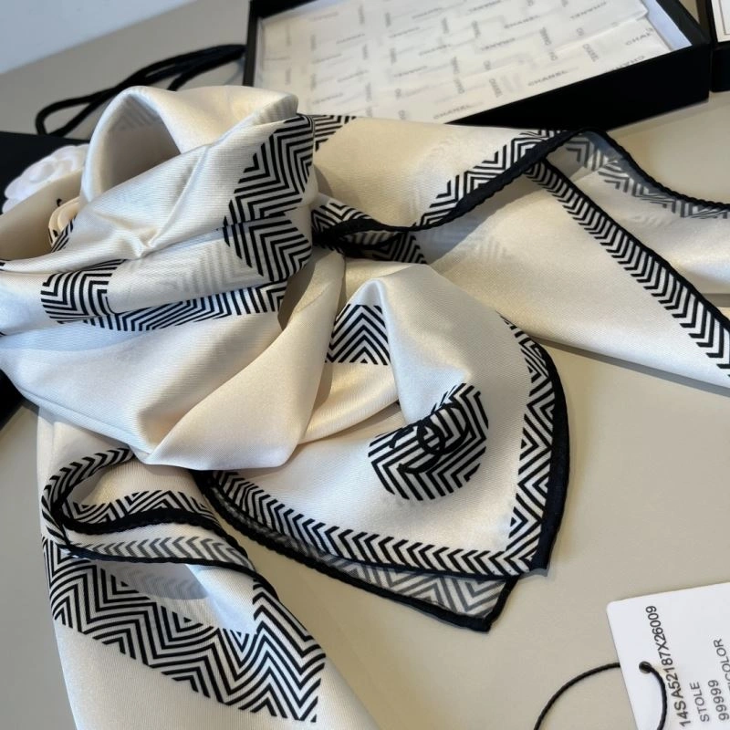Practical Chanel Scarf 270813